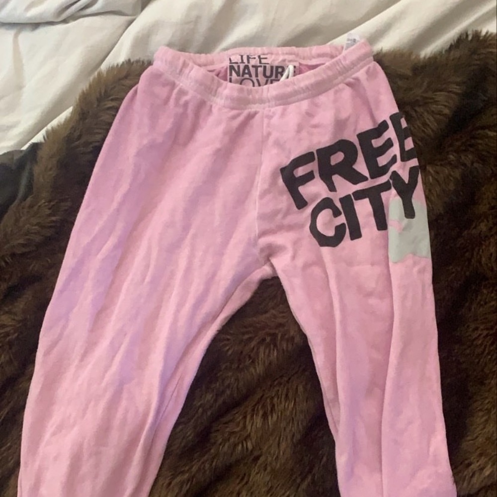 Pink Free city sweatpants
